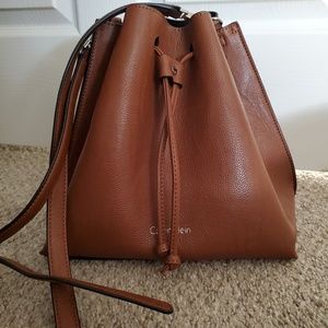 Calvin Klein crossbody bucket purse